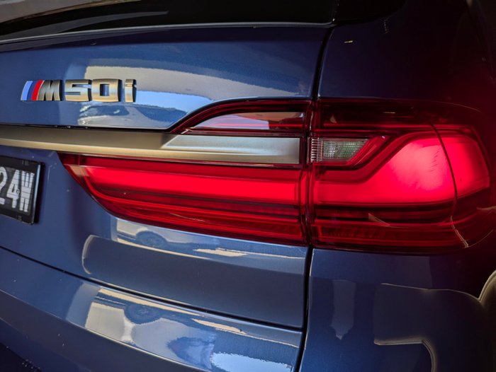 2022 BMW X7 M50I