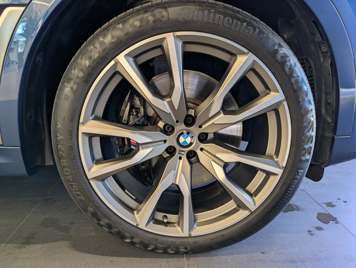 2022 BMW X7 M50I