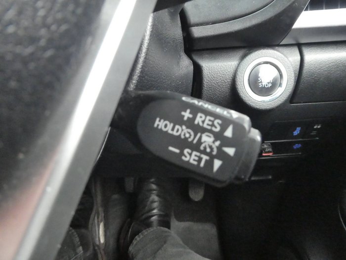 2019 Toyota Hilux 4x4 Hilux 4x4 SR5 2.8L T Diesel Automatic Double Cab 1Y46290 005