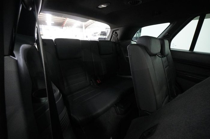 2017 Ford Everest Titanium