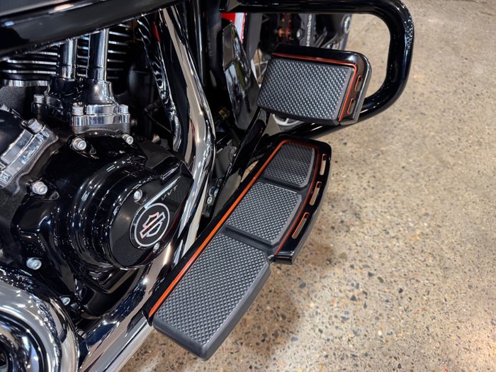 2024 Harley-davidson FLTRXSE CVO ROAD GLIDE (121) Orange