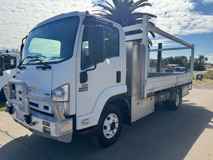 2009 Isuzu Frr 500 WHITE