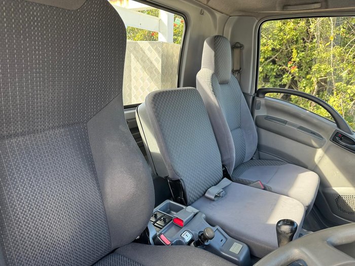 2009 Isuzu Frr 500 WHITE