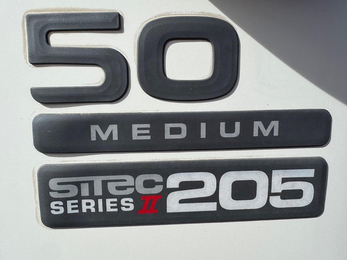 2009 Isuzu Frr 500 WHITE