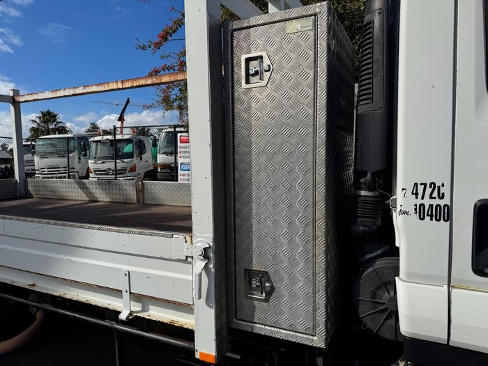 2009 Isuzu Frr 500 WHITE