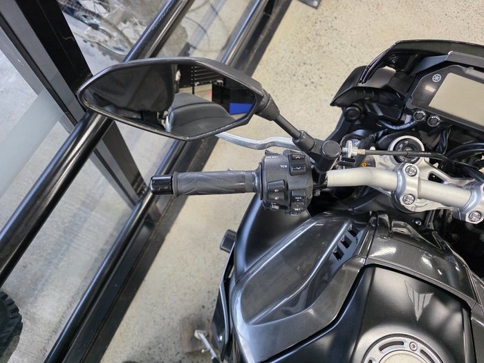 2017 Yamaha MT-10A BLACK