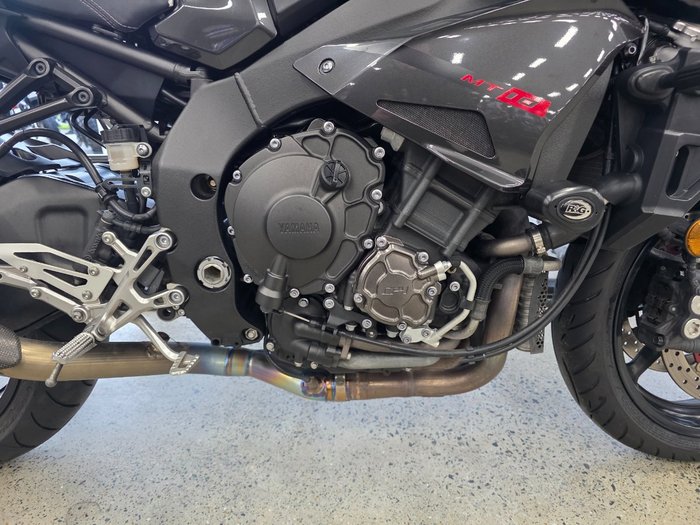 2017 Yamaha MT-10A BLACK