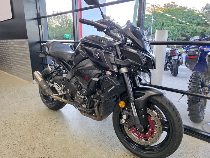 2017 Yamaha MT-10A BLACK