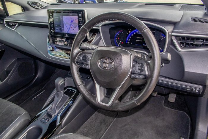 2018 Toyota Corolla ZR MZEA12R Silver Pearl