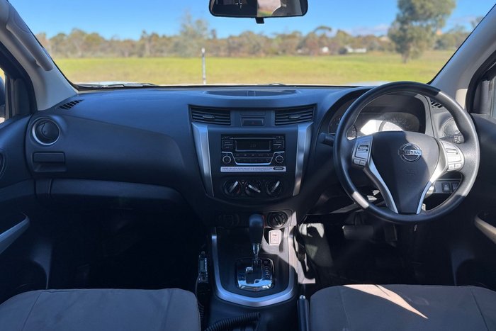 2020 Nissan Navara RX