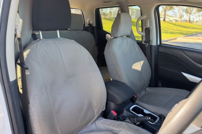 2020 Nissan Navara RX