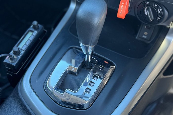 2020 Nissan Navara RX