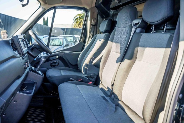 2022 Renault Master Pro 110kW