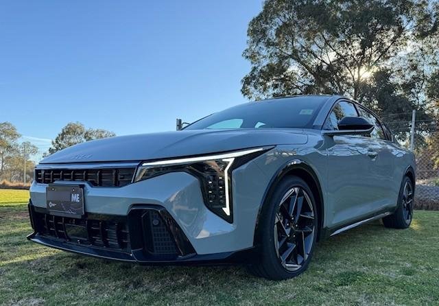2025 Kia K4 GT-Line
