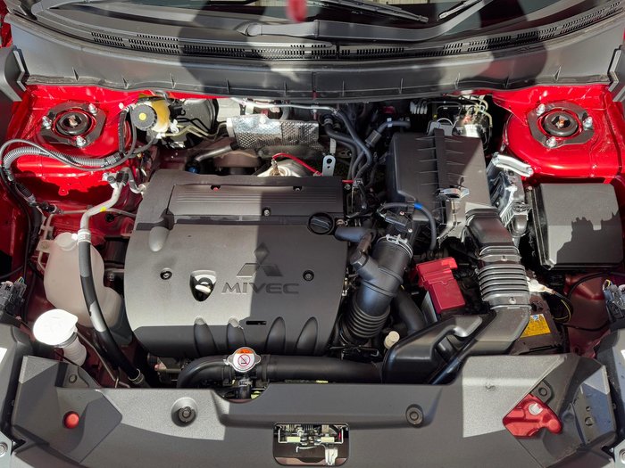 2024 Mitsubishi ASX ES