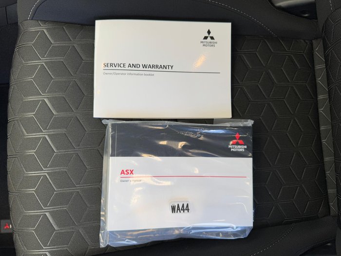 2024 Mitsubishi ASX ES