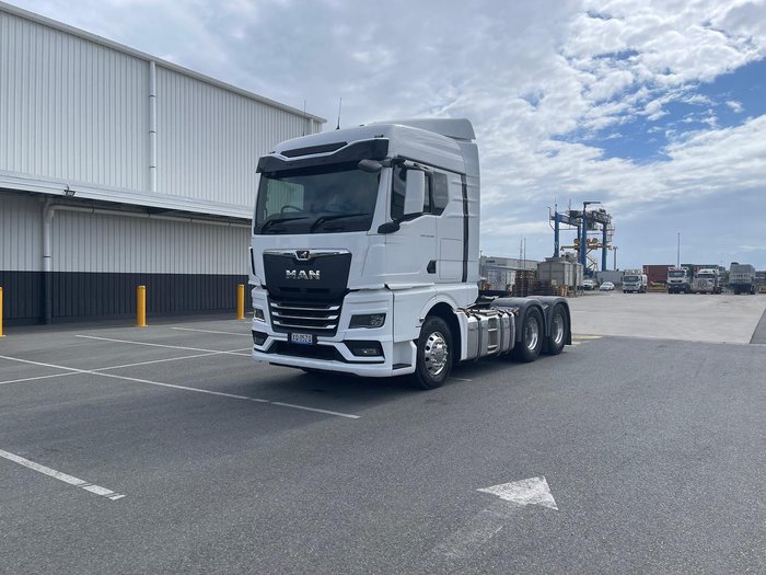 2022 MAN Ex Demo Big Cab 500+ Hp With Drive Line Warranty Till 6/27 TGX 26-510