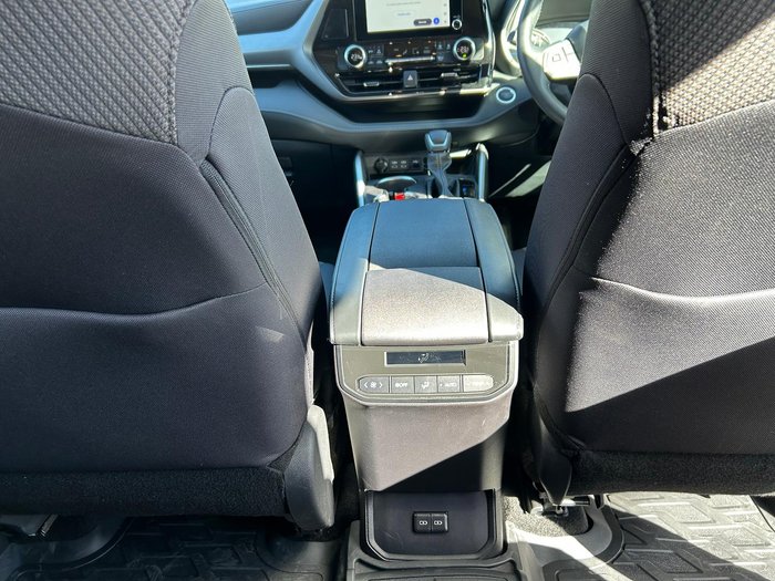 2024 Toyota Kluger GX