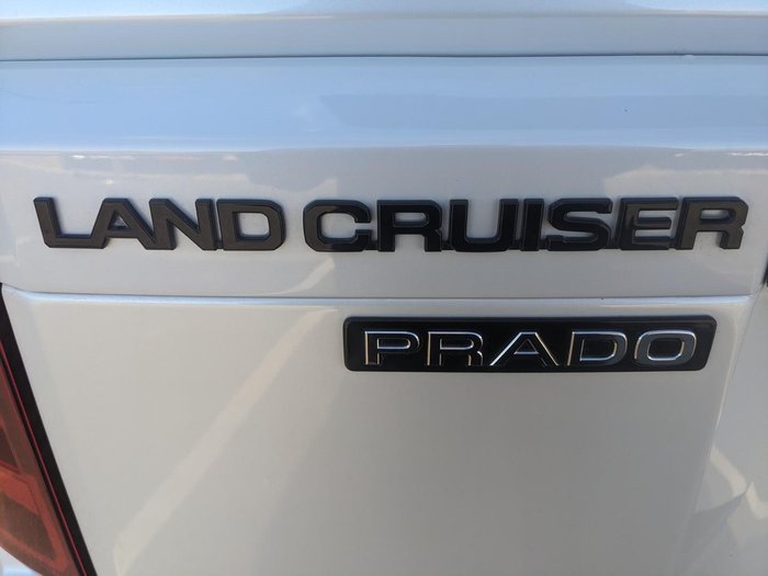 2024 Toyota Landcruiser Prado VX