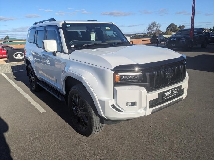2024 Toyota Landcruiser Prado VX