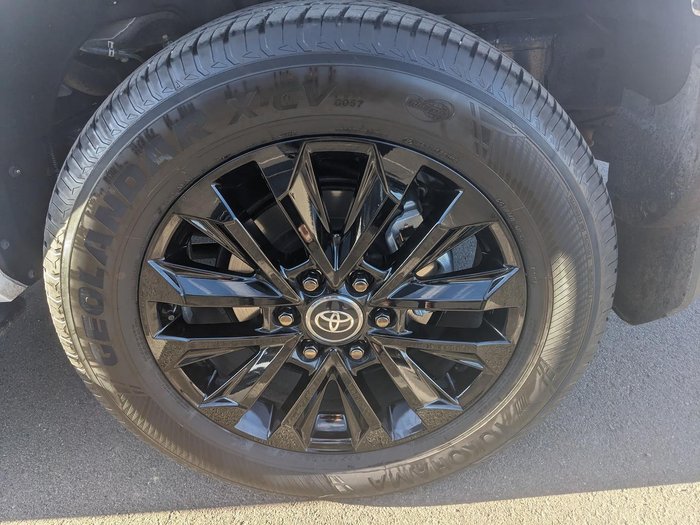 2024 Toyota Landcruiser Prado VX