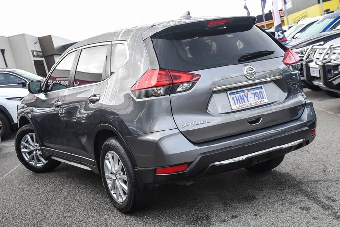 2022 Nissan X-TRAIL ST