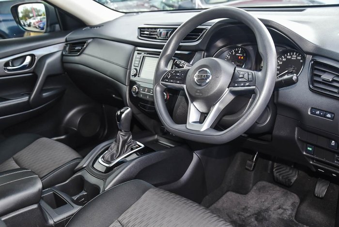 2022 Nissan X-TRAIL ST