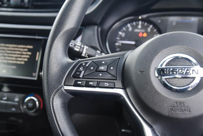 2022 Nissan X-TRAIL ST