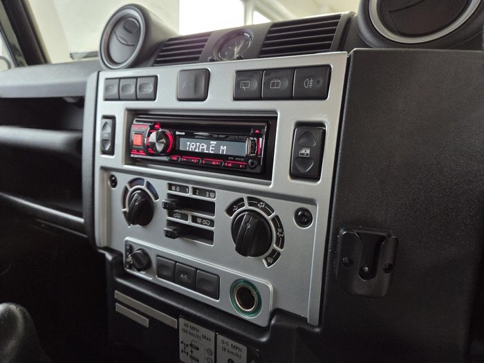 2016 Land Rover Defender