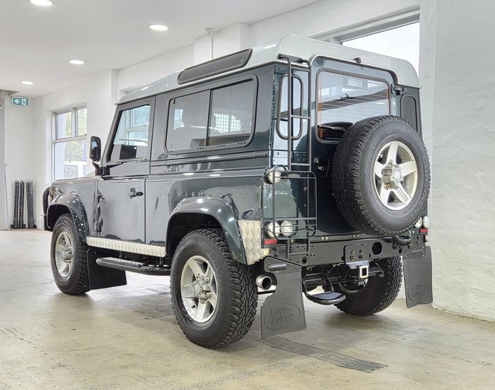 2016 Land Rover Defender 