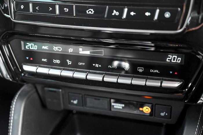 2022 Isuzu MU-X LS-T