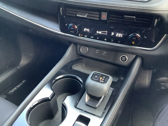 2022 Nissan X-TRAIL ST-L