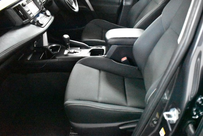 2017 Toyota RAV4 GXL