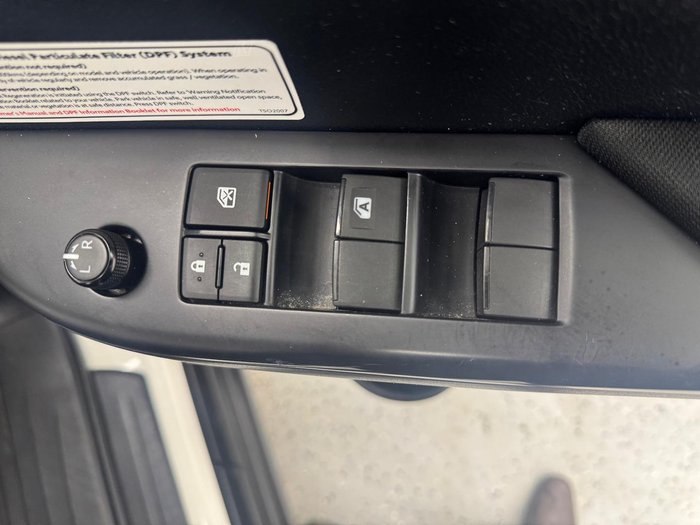 2022 Toyota Hilux SR GUN126R 4X4 Dual Range Glacier White
