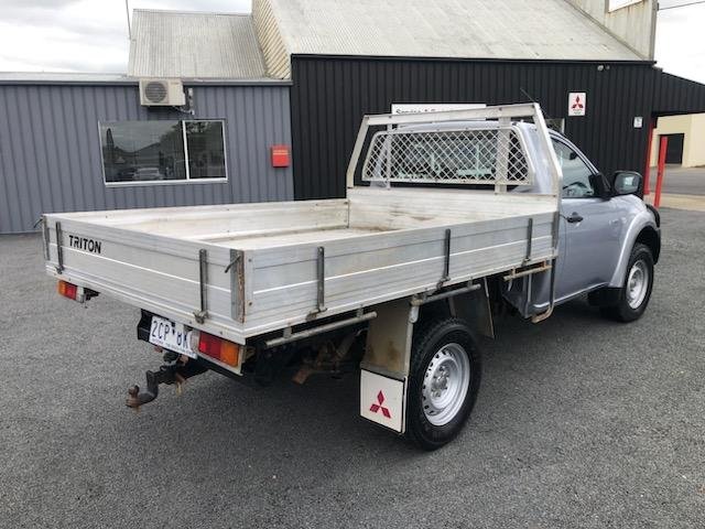 2014 Mitsubishi Triton GLX
