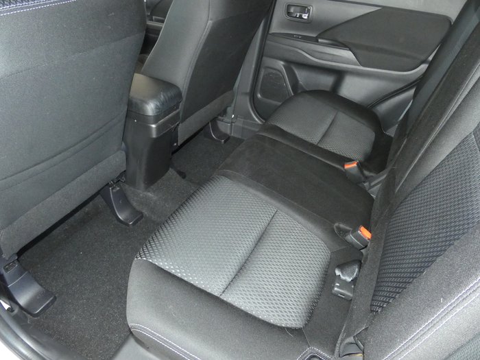 2015 Mitsubishi Outlander XLS