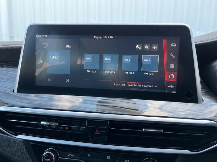 2021 LDV D90