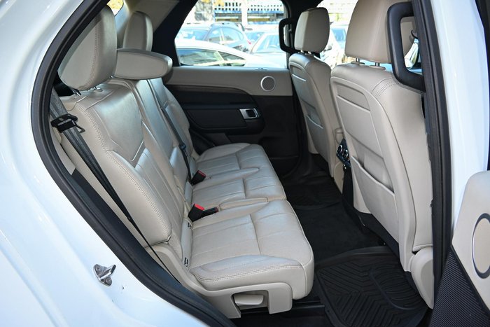 2017 Land Rover Discovery TD6 HSE