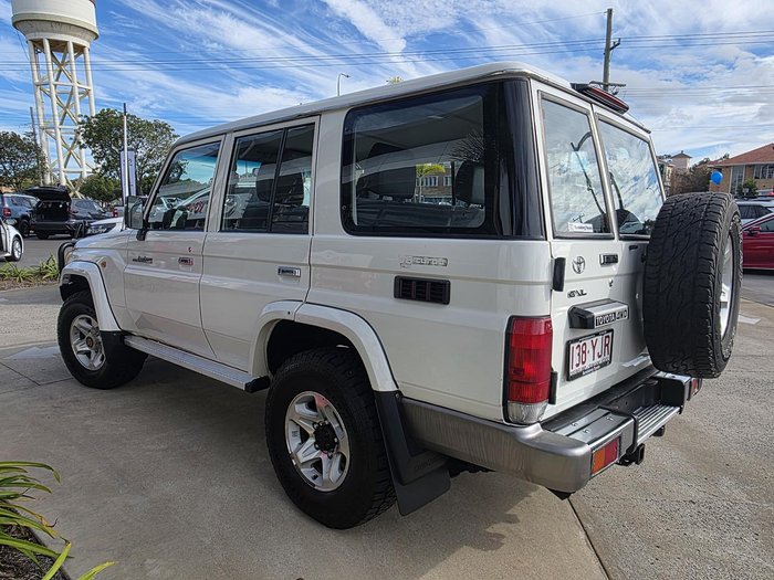 2011 Toyota Landcruiser GXL