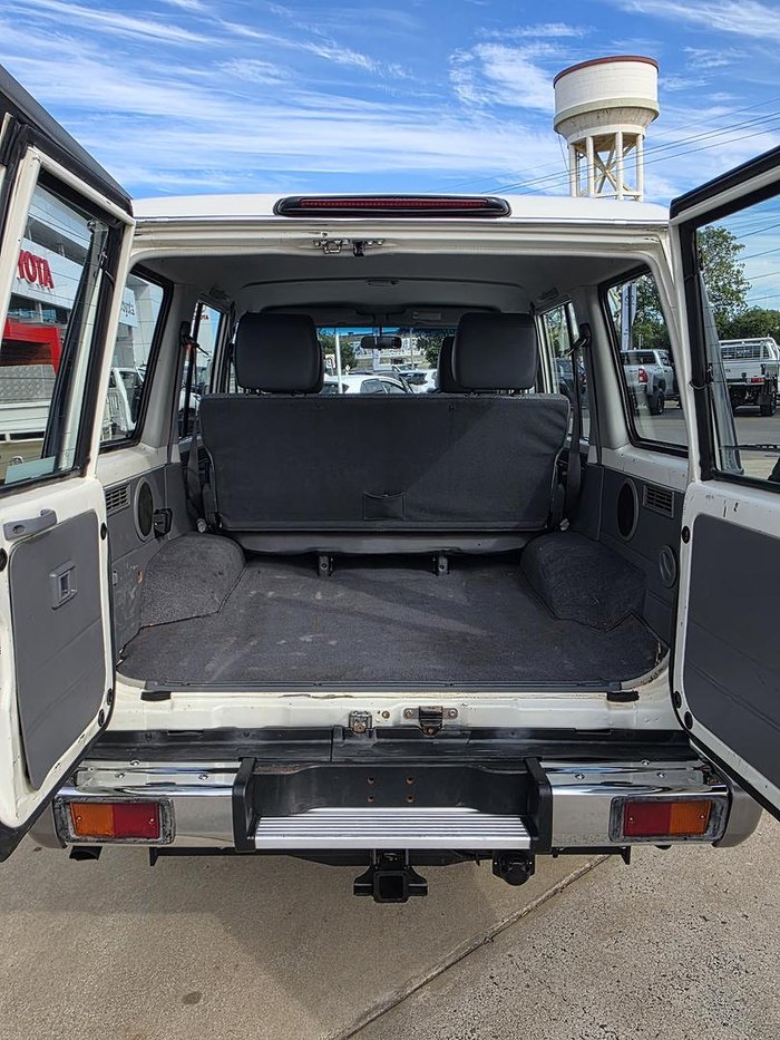 2011 Toyota Landcruiser GXL