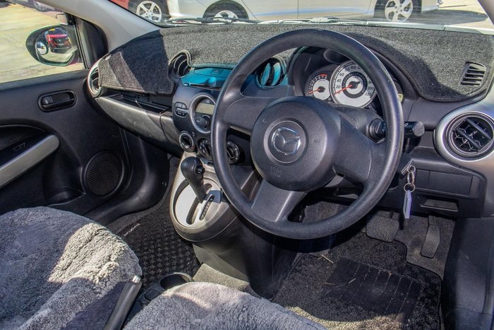 2010 Mazda 2 Neo
