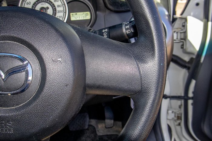 2010 Mazda 2 Neo