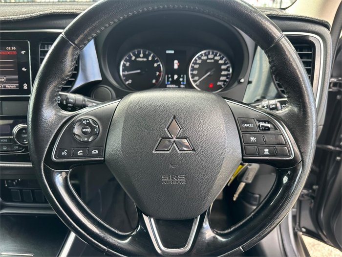 2017 MITSUBISHI OUTLANDER LS SAFETY PACK (4x4) 7 SEATS