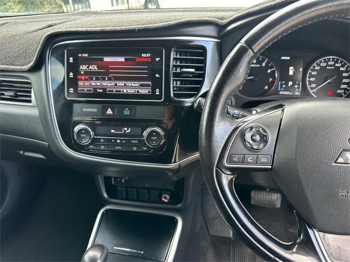 2017 MITSUBISHI OUTLANDER LS SAFETY PACK (4x4) 7 SEATS