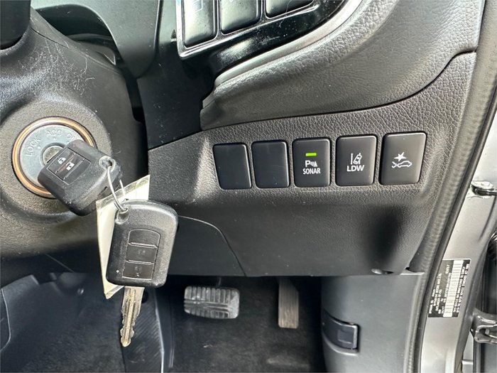 2017 MITSUBISHI OUTLANDER LS SAFETY PACK (4x4) 7 SEATS