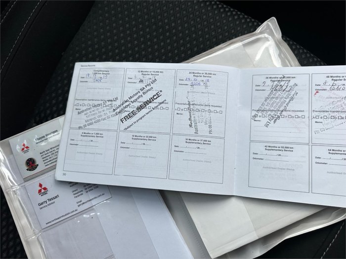 2017 MITSUBISHI OUTLANDER LS SAFETY PACK (4x4) 7 SEATS
