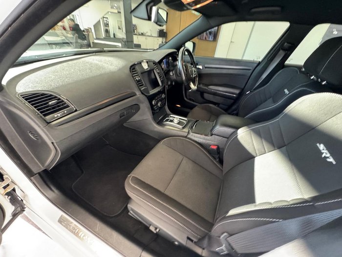 2021 Chrysler 300 SRT Core