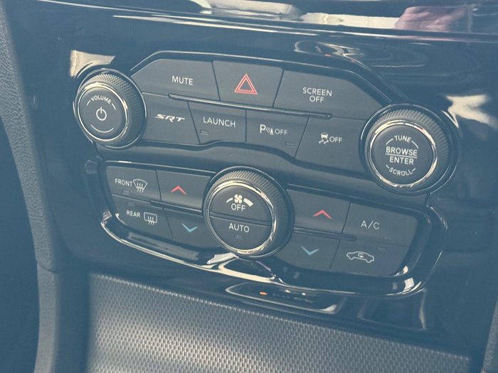 2021 Chrysler 300 SRT Core