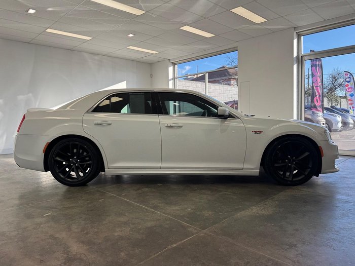 2021 Chrysler 300 SRT Core