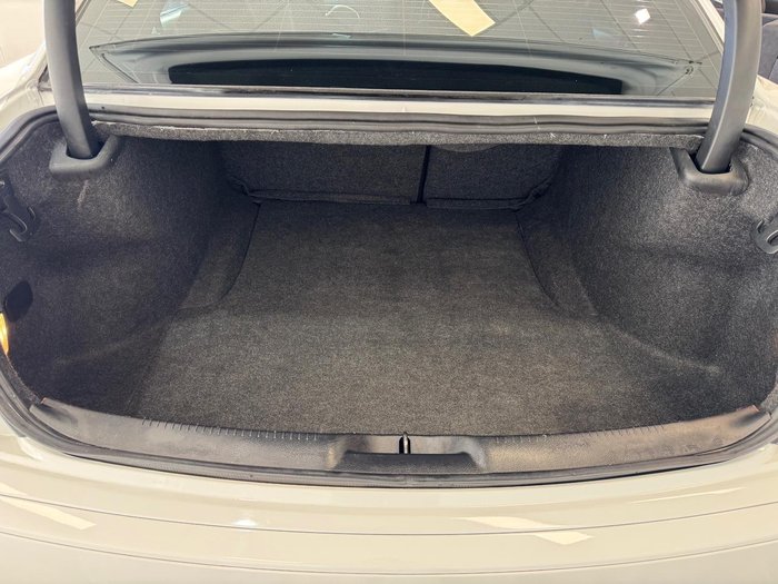 2021 Chrysler 300 SRT Core